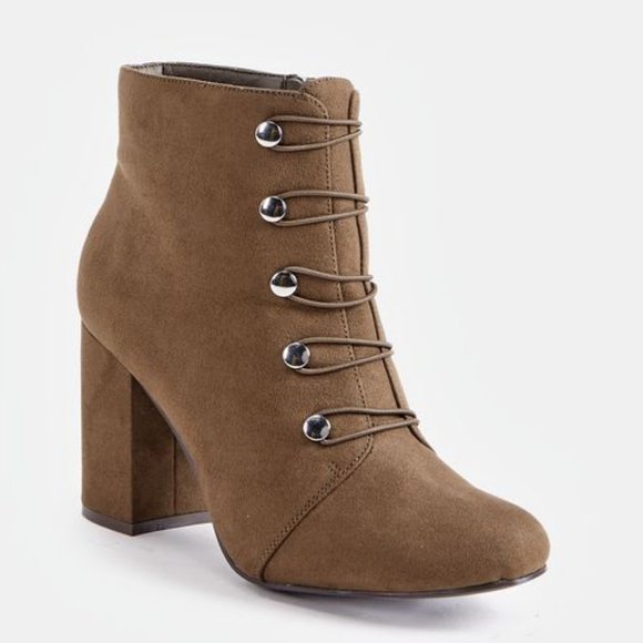 Ladies Boots - Picture 2 of 2